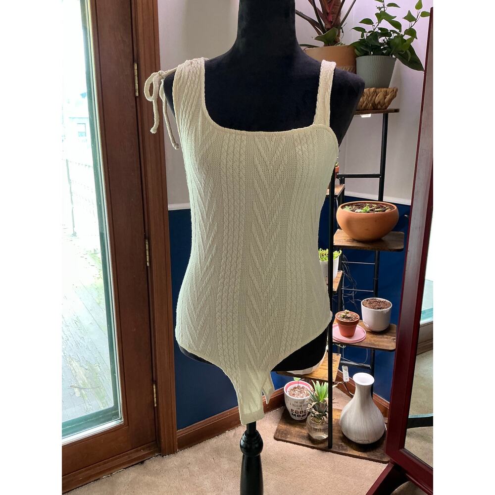 Lelis Cream Knit Bodysuit - Medium - Asymmetrical Straps